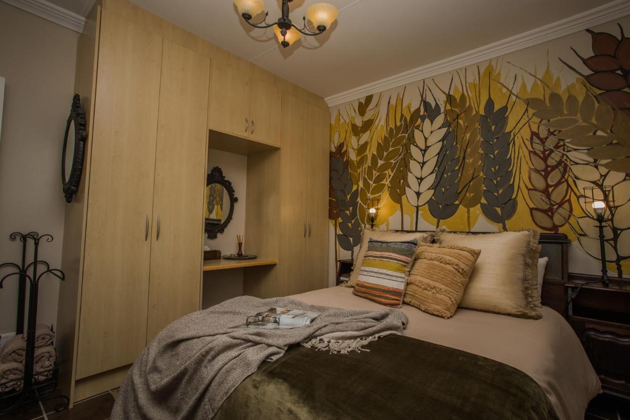 Auge 44 Guest Apartments Свелендам Екстериор снимка